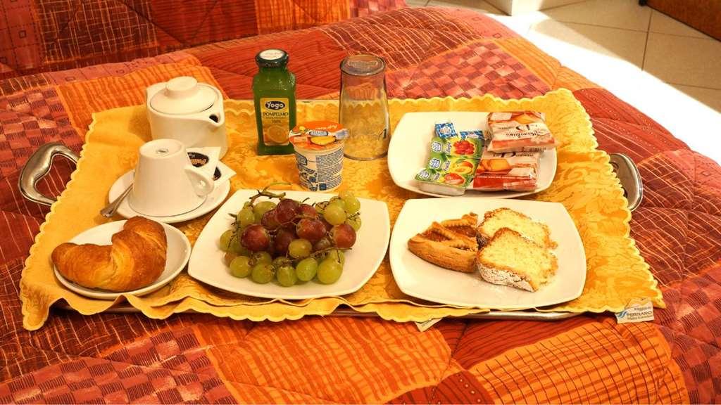 Hotel Scigliano Rossano Restaurant photo